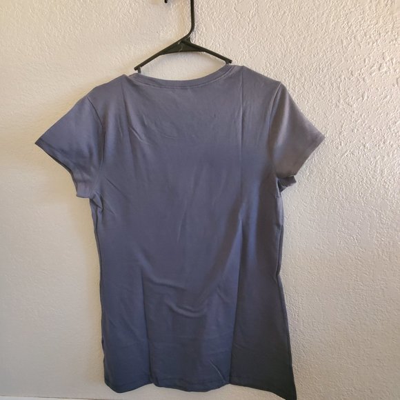 Women's Graphic Tee - Picture 3 of 3